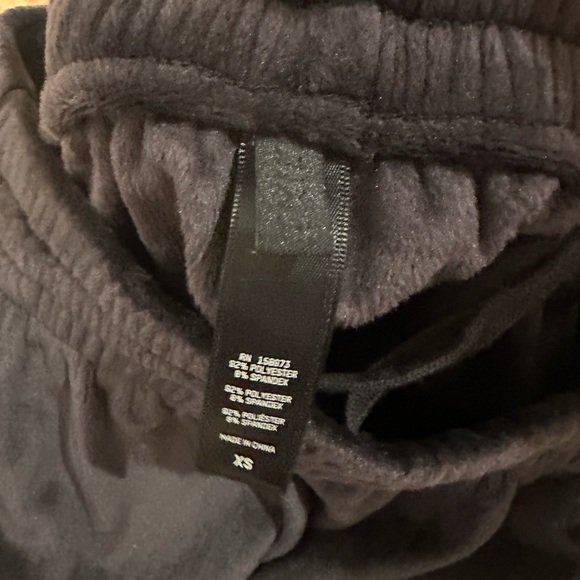 NWOT SKIMS VELOUR OVERSIZED JOGGER | SOOT - Picture 11 of 14